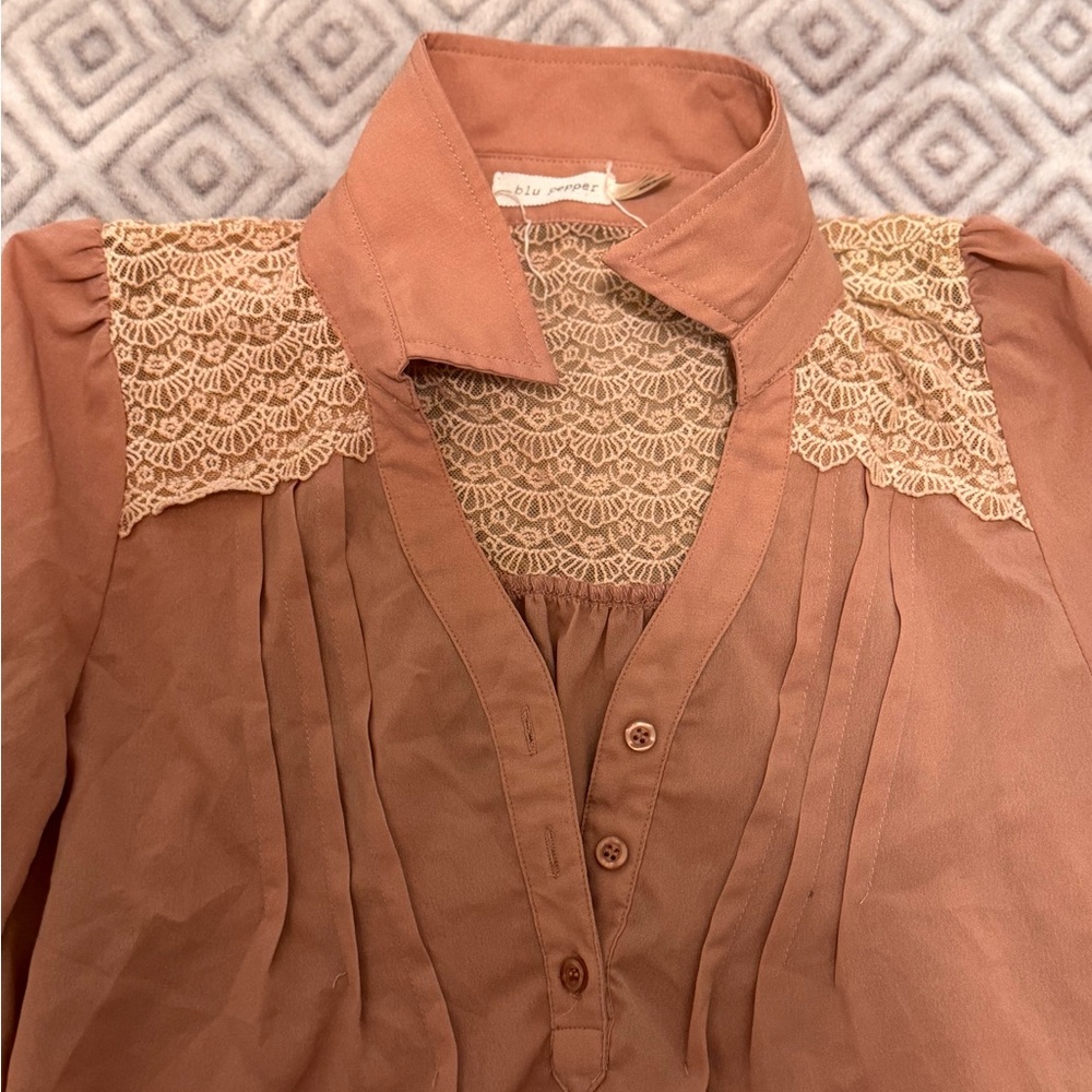 Blouse - Picture 4 of 6